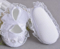 Preview: Süss: Babyschuhe mit Blüten und Spitzen - weiss oder rosa