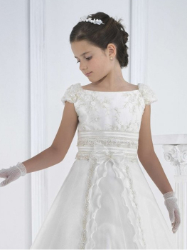 Preview: Elegantes Traumkleid zauberhaft verziert - perfekt für schmale Prinzessinnen!