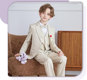 Viel Chic für wenig Geld: Anzug-Set für Jungen inklusive Hemd in Crème