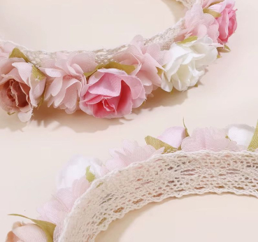 Süsses Haarband mit Rosenblüten - 4 Farben