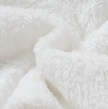 Warm und elegant zur Taufe: Kunstpelz-Jäckchen weiss - mit Mehrwert