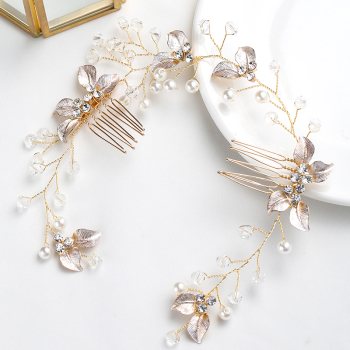 Silber oder Gold: Zauberhafter Haarschmuck für Hochzeit oder Kommunion, mit zwei Kämmchen zur einfachen Befestigung