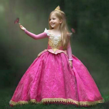 Das perfekteTraumkleid für Prinzessinnen und Dornröschen - goldbestickt, lang und bauschig