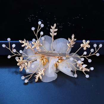 Blüten-Haarclip für die perfekte Festfrisur!