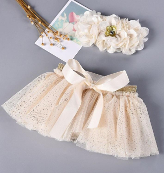Wunderschön: Newborn Tutu für Babyfotos, zart aus Tüll mit schönen Gold-Details, Set inkl. Haarband