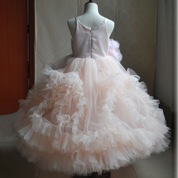 Ein Traumkleid für die Prinzessin! Chiffon-Volumen in zartem Rosa, solange Vorrat