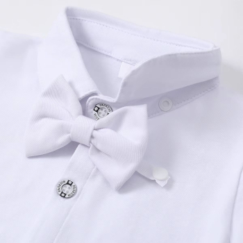 Preview: Weisser Taufanzug - komplettes Outfit, elegant und stilsicher mit Weste und Fliege