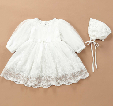 Preview: Wunderschönes Taufkleid mit zarten Blumen-Spitzenstickereien und eleganten Chiffon-Ärmeln