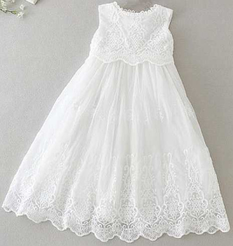 Preview: Elegantes langes Taufkleid - langärmlig oder ärmellos und wunderschön klassisch mit weichen Spitzen