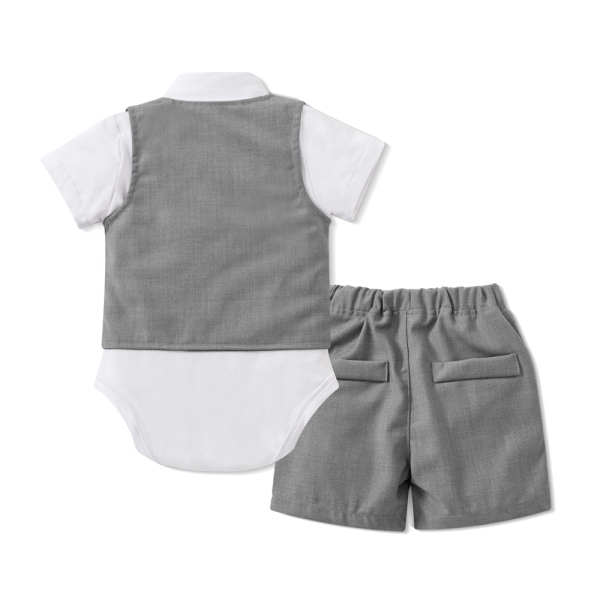 Pinkvanille-Collection: Elegantes Hellgrau-Weisses Anzug-Set für warme Tage