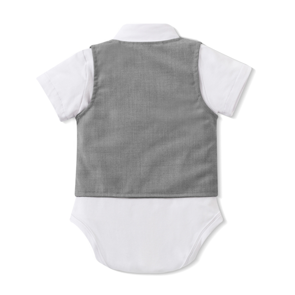 Pinkvanille-Collection: Elegantes Hellgrau-Weisses Anzug-Set für warme Tage