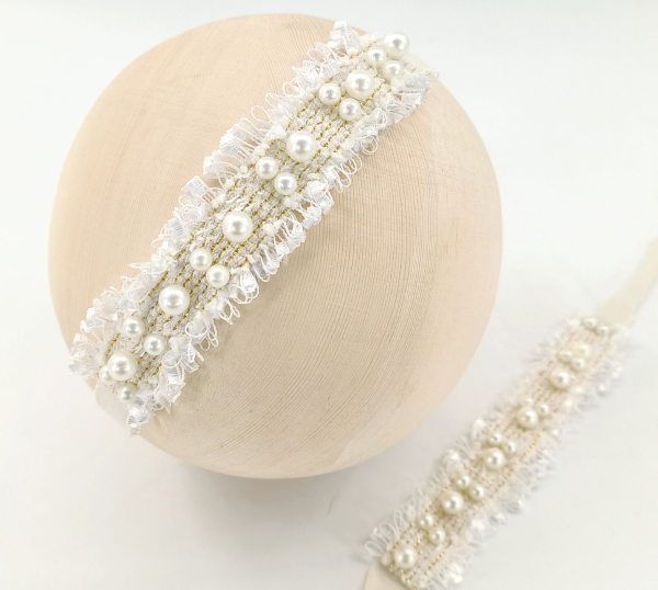 Baby-Haarband im Boho-Stil, offwhite mit hübschen Dekoperlen