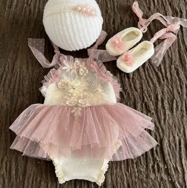 4 Varianten: Zauberhafte Einteiler - Bodys - Jumpsuit für kleine Prinzessinnen!