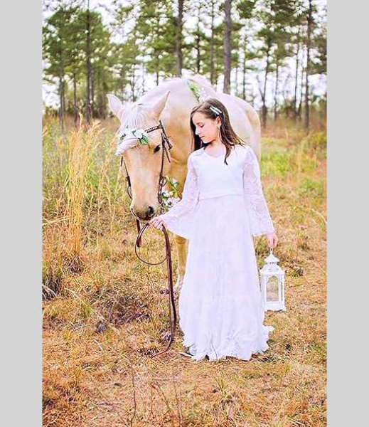 Festkleid für Mädchen softweiss mit weiten Ärmeln - toller Vintage-Look mit Chiffon und Spitzen