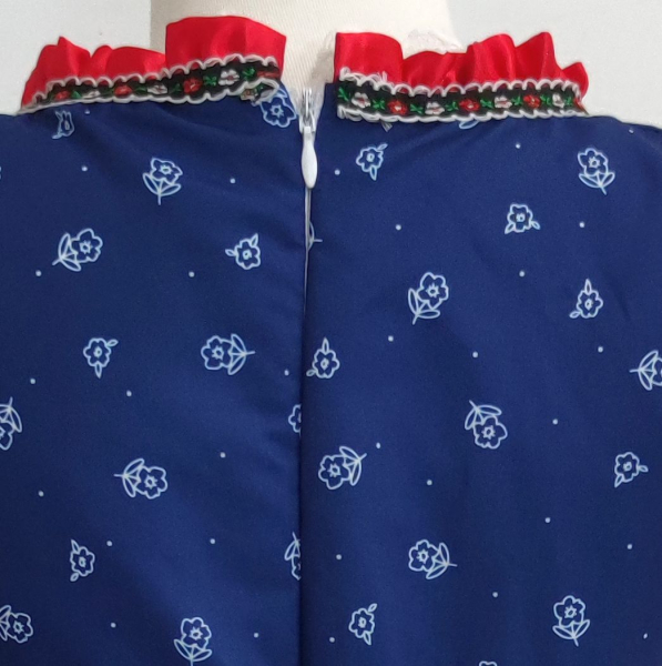 4 Farben: Tolles Dirndl für Mädchen und Babygirls - eigenes Design, wunderschöne Details!