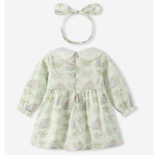 Süsses, hellgrünes Kleidchen für kleine Mädchen