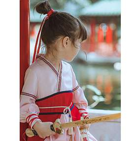 Mulan Kleid - schönes Outfit für coole Heldinnen!