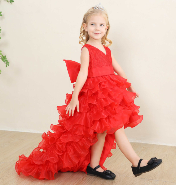 4 Farben: Prinzessinnentraum, glamouröses Kleid mit abnehmbarer bauschiger Schleppe - fast ausverkauft