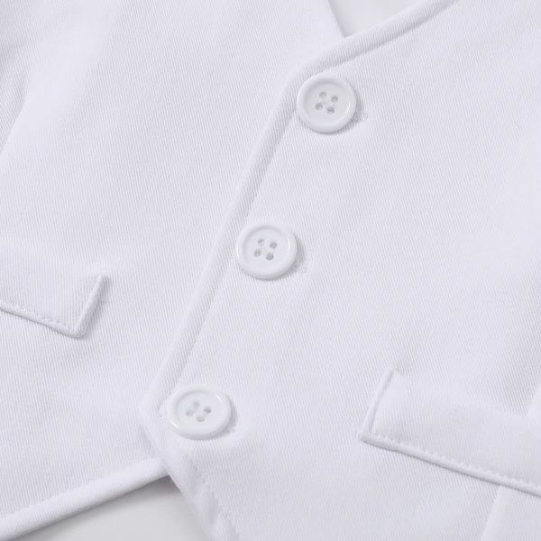 Weisser Taufanzug - komplettes Outfit, elegant und stilsicher mit Weste und Fliege