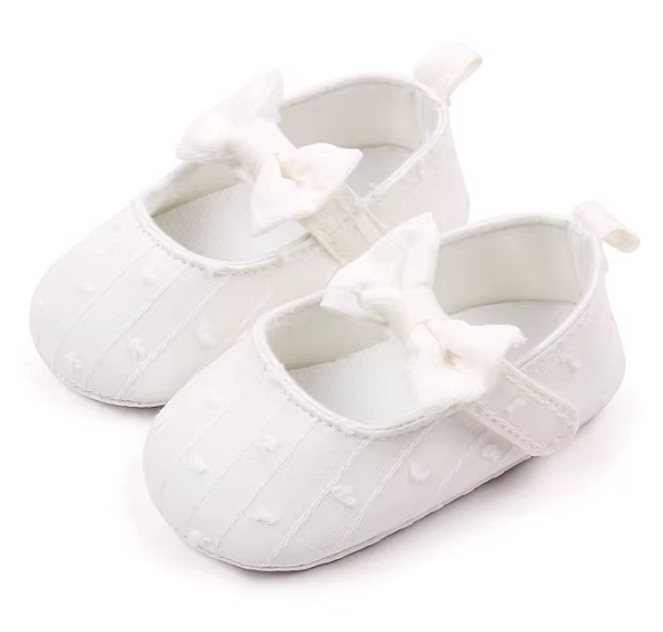 Taufschuhe Ballerinas mit kleiner Schleife
