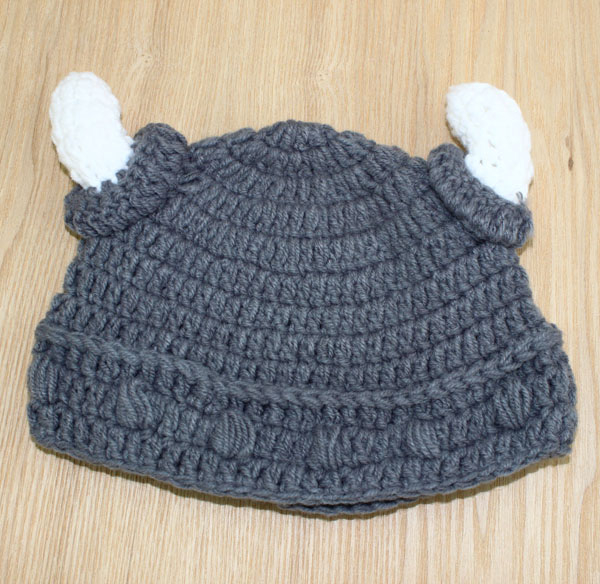 Babymütze Wikingerhelm